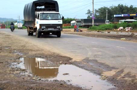 Dự án cải tạo, nâng cấp quốc lộ 20: Đảm bảo an toàn giao thông là khó khăn nhất!