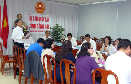 Ông Huỳnh Tấn Kiệt, Chủ tịch Liên đoàn lao động tỉnh đóng góp ý kiến cho Luật Công đoàn sửa đổi tại hội nghị trực tuyến.