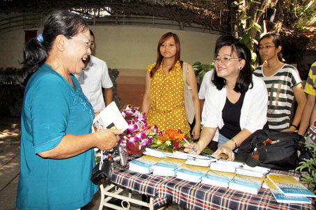 Để tác phẩm đứng được trong lòng công chúng