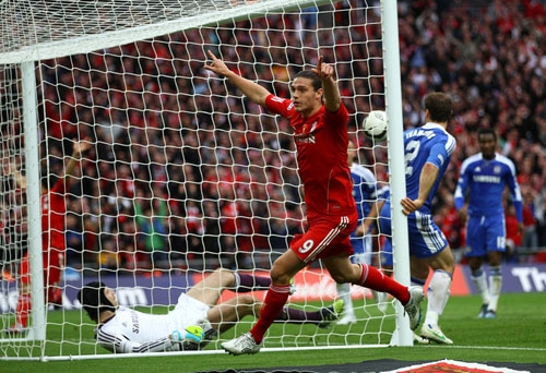 Carroll mang hy vọng về cho Liverpool. (Nguồn: Getty Images)