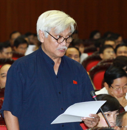Đại biểu QH tỉnh Đồng Nai Dương Trung Quốc phát biểu ý kiến