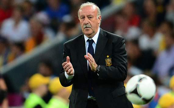 Del Bosque là HLV vĩ đại nhất của bóng đá Tây Ban Nha.          Ảnh: T.L