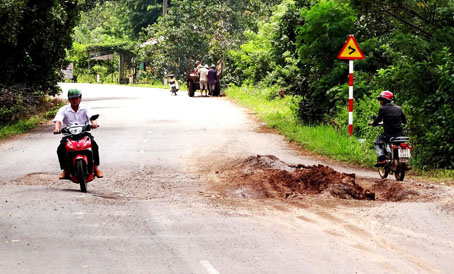 “Bẫy” người đi đường