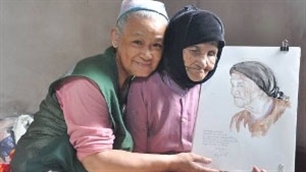 Painter dedicates her art to Heroic Mothers
