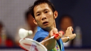 Badminton players compete at Vietnam Open 2012