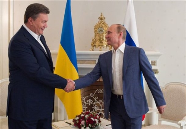 , Tổng thống Nga Vladimir Putin tiếp người đồng cấp Ukraine Viktor Yanukovich 