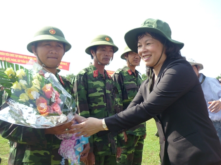 Tiểu đoàn công binh dự bị động viên của Tổng công ty cao su Đồng Nai trong ngày thành lập.