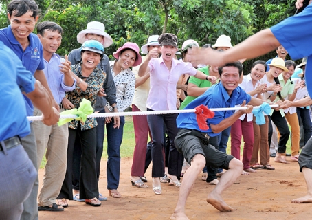 Một sân chơi của Đoàn cơ sở Nông trường cao su Thái Hiệp Thành. Ảnh: T. NAM