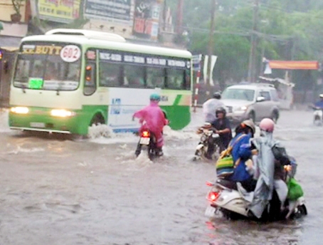 Quốc lộ 20 thành… sông.