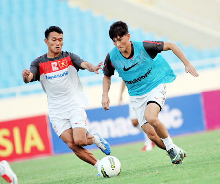 19 giờ ngày 3-11: Việt Nam - Malaysia (*): Cần thắng nhưng lại muốn giữ bài