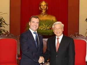 Party General Secretary Nguyen Phu Trong receives Russian Prime Minister Dmitry Medvedev 