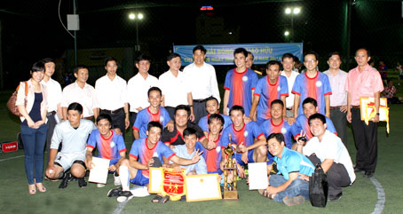 Đội Đại học Lạc Hồng đoạt chức vô địch