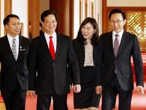 PM Nguyen Tan Dung and President of RoK in a visit to RoK in March 2012 