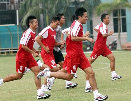 Thay vì tham dự V-League 2013, đội tuyển U.22 sẽ có khoảng 14 đến 16 trận giao hữu trong quá trình chuẩn bị cho SEA Games 2013. Ảnh: T.L