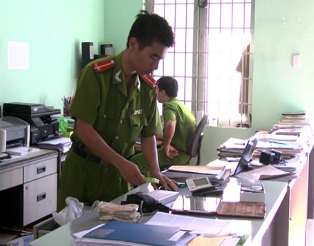 Hàng trăm tang vật vừa bị Công an TP. Biên Hòa bắt và thu giữ.