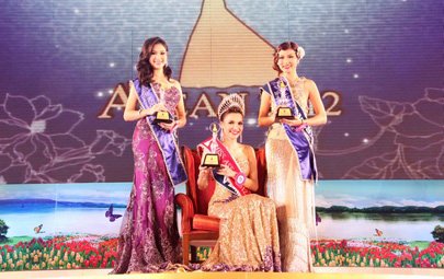 Dieu Han enjoys her big moment at Miss ASEAN 2012 in Thailand - Photo: Courtesy of VC Modeling