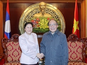 Vietnamese and Lao NA leaders 