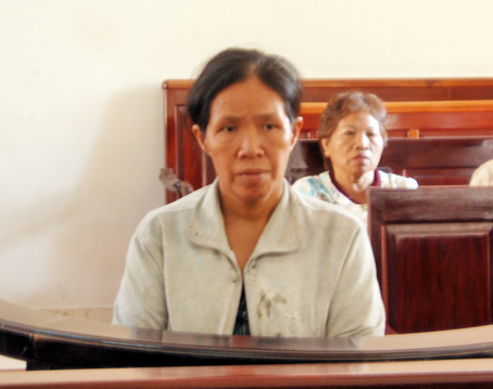 Bị cáo Nguyễn Thị Kim Loan tại phiên xét xử ngày 14-1.