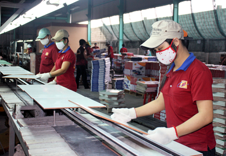 Dong Nai continues efforts to maintain high growth
