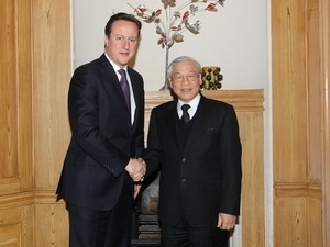 Party General Secretary Nguyen Phu Trong and Prime Minister David Cameron