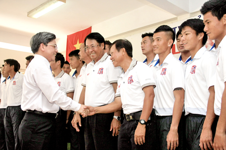 Đội bóng Đồng Nai xuất quân tham dự V-League 2013: Cố gắng trụ hạng