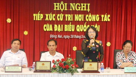 ĐBQH Phạm Thị Hải phát biểu ý kiến trước cử tri