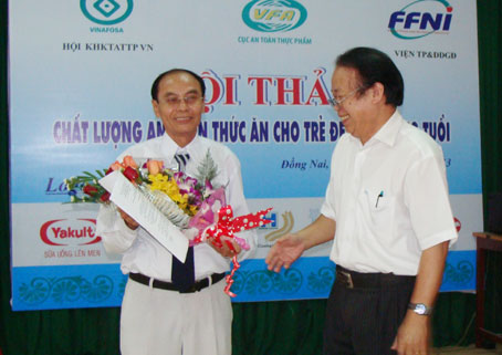 Dcotor Pham Quoc Hung is appointed as the Director of Sub – Institute of Food Nutrition and Family.