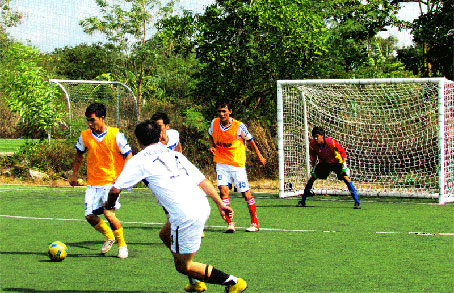 32 đội dự Giải bóng đá mini thanh niên thị xã Long Khánh