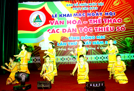 Ngày hội văn hóa - thể thao các dân tộc thiểu số:  Thắt chặt tình đoàn kết