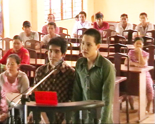 Trả giá cho việc “buôn chất trắng”