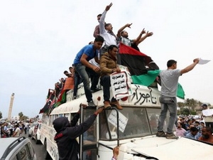 Các tay súng tại Libya bao vây, đòi chính phủ từ chức