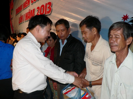 Market-day for workers opened in Nhon Trach