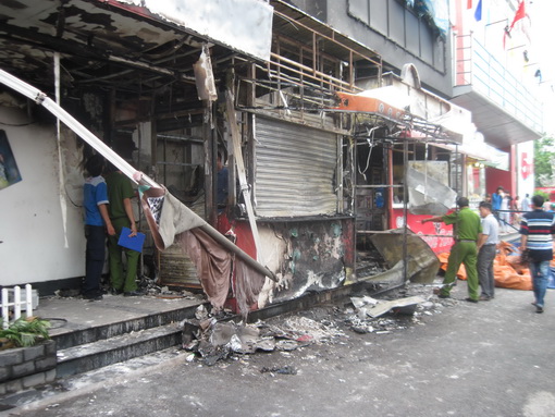 Cháy 2 kiot cho thuê trước Siêu thị Coopmart Biên Hòa