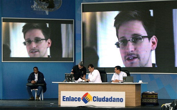 Mỹ gây áp lực với Ecuador về vụ cựu nhân viên CIA Snowden