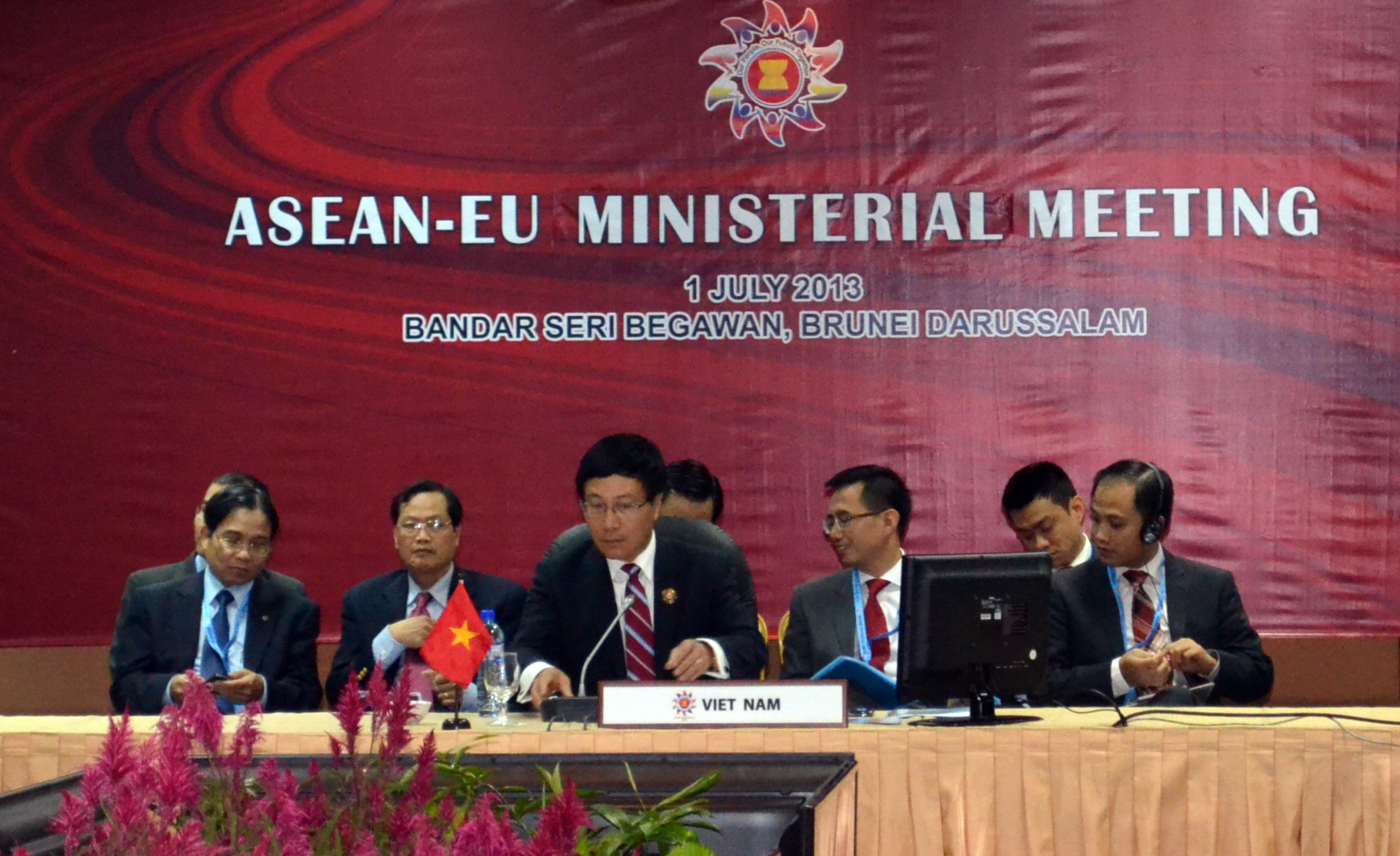 Bộ trưởng Ngoại giao Phạm Bình Minh đồng chủ trì Hội nghị ASEAN - EU.
