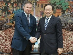 Deputy PM Hoang Trung Hai meets Deputy FM Bruno Archi 