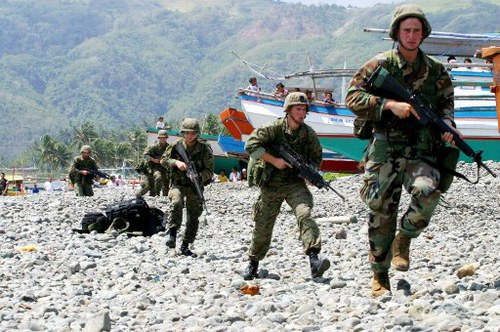 Mỹ, Philippines đàm phán về việc tăng quân