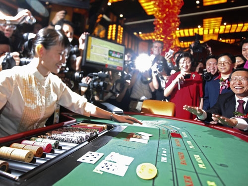 Casinos to be fined up to $10,000 if serving Vietnamese players