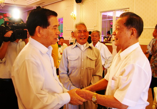 Nguyên chủ tịch nước Nguyễn Minh Triết gặp gỡ cựu cán bộ Đoàn khu Đoàn miền Đông Nam bộ