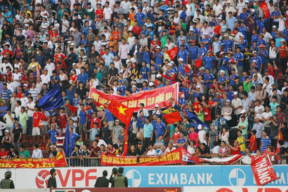 Sự cổ vũ nhiệt tình của khán giả trên khán đài là động lực lớn để cầu thủ Đồng Nai có được sự hưng phấn mỗi khi thi đấu trên sân nhà.