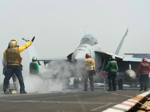 Vì sao ông Obama không vội vã tấn công Syria?