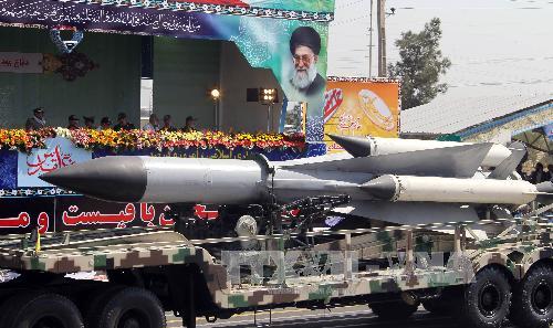 Tên lửa Iran tại lễ diễu binh