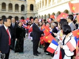 PM Nguyen Tan Dung in France