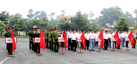 Các đơn vị tham dự lễ khai mạc.