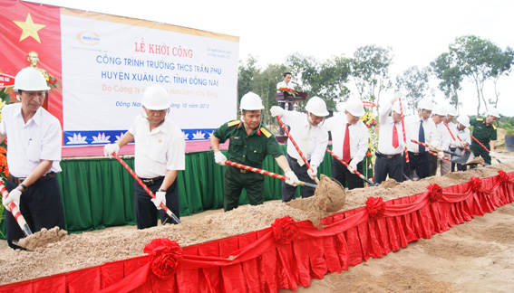 Động thổ khởi công xây dựng Trường THCS Trần Phú