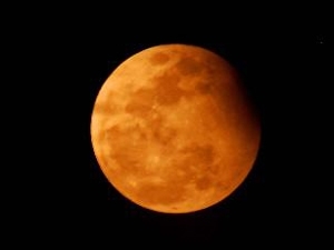 The last lunar eclipse in 2013 to occur this month