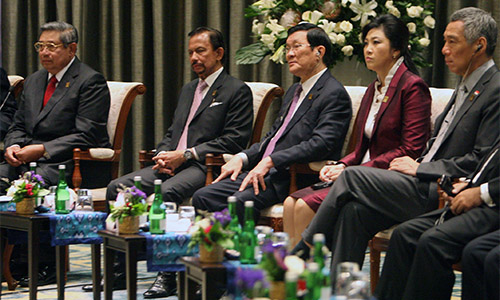 Chủ tịch nước Trương Tấn Sang cùng các nhà lãnh đạo APEC dự phiên họp toàn thể Hội đồng Tư vấn Kinh doanh APEC (ABAC) sáng 7-10