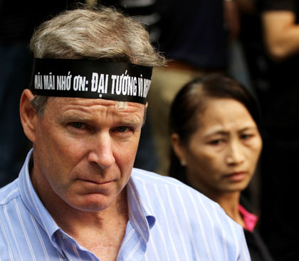 Những người nước ngoài nặng tình với Tướng Giáp