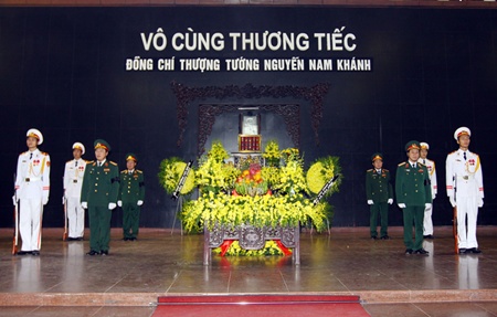 A State funeral was held in Hanoi on October 24 for Senior Lieutenant General Nguyen Nam Khanh, former deputy chief of the General Political Department of the Vietnam People's Army.