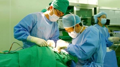 A child receives life saving heart surgery in Quang Ngai province